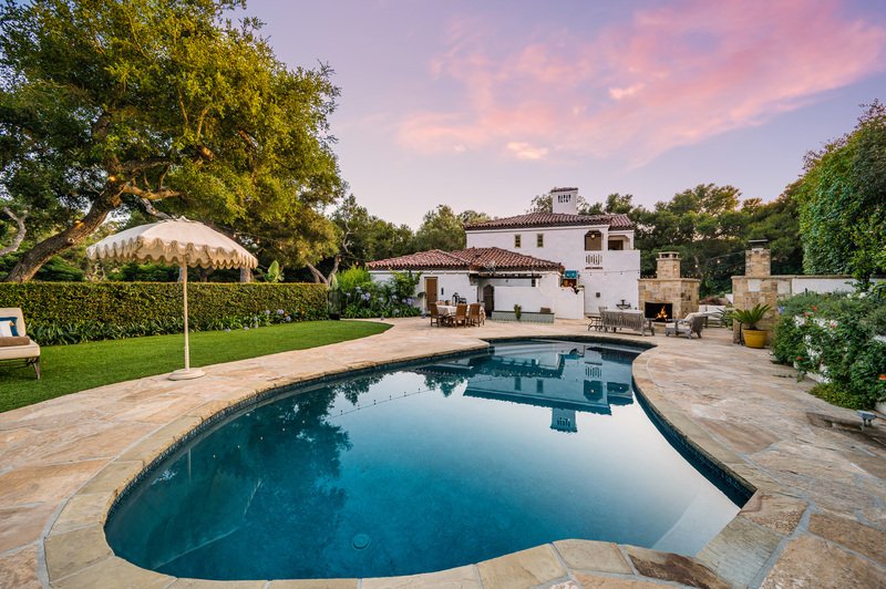 Hermosa casa con Alberca frontal